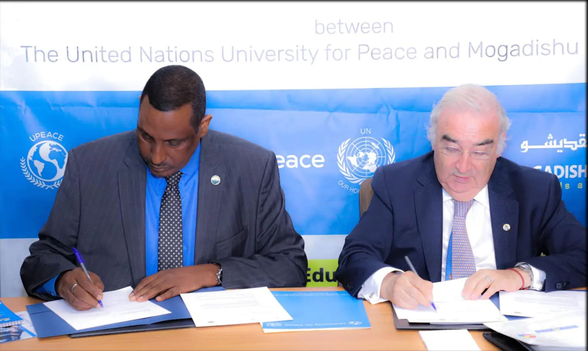 Mogadishu University and United Nations University for peace have inked a deal on research and peace studies